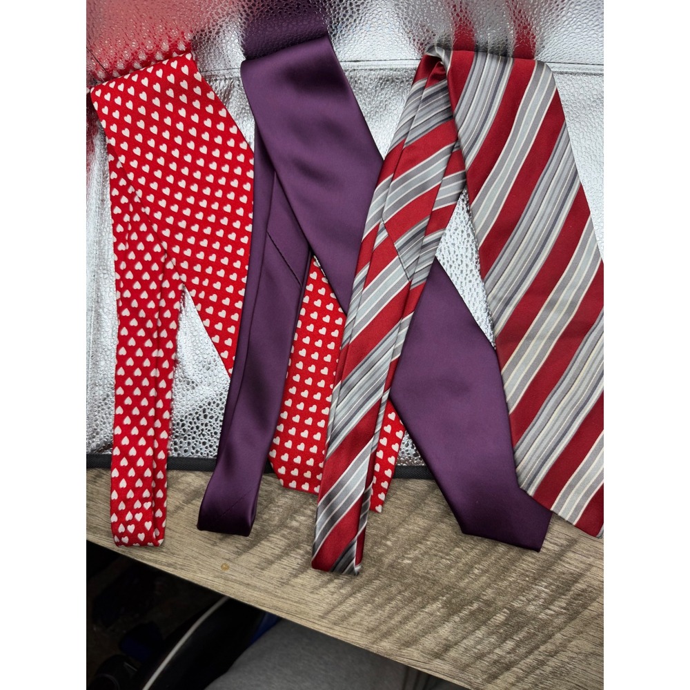 Mens Necktie Lot of 3 Puccini BCBG Hallmark Hearts Purple Striped Red Silk Blend
